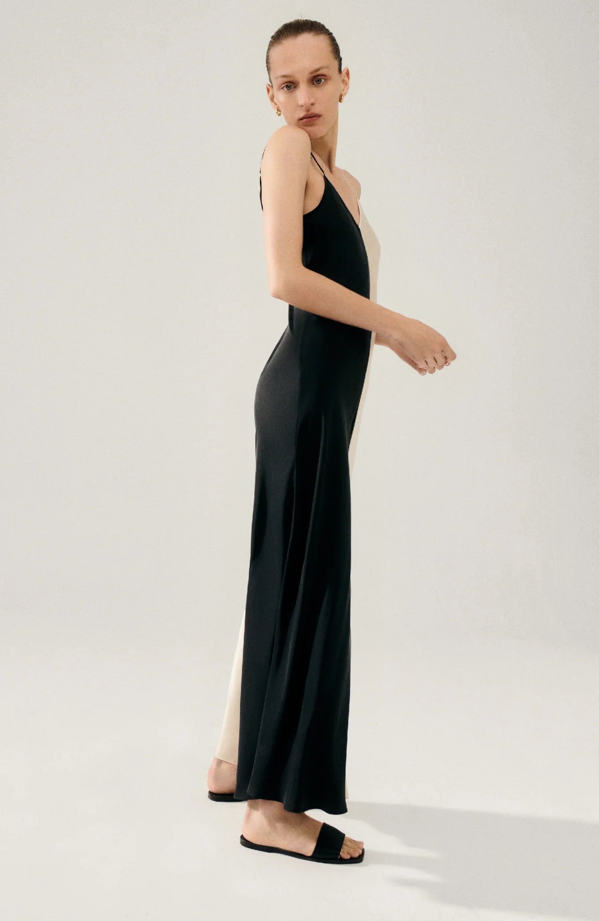 Two-Tone Dress Hazelnut/ Black